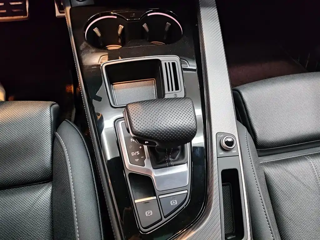 Audi A4L, миниатюра 10