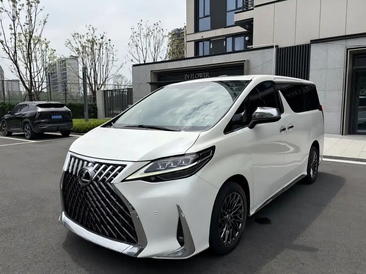 Toyota Alphard 2018 3.5L Luxury