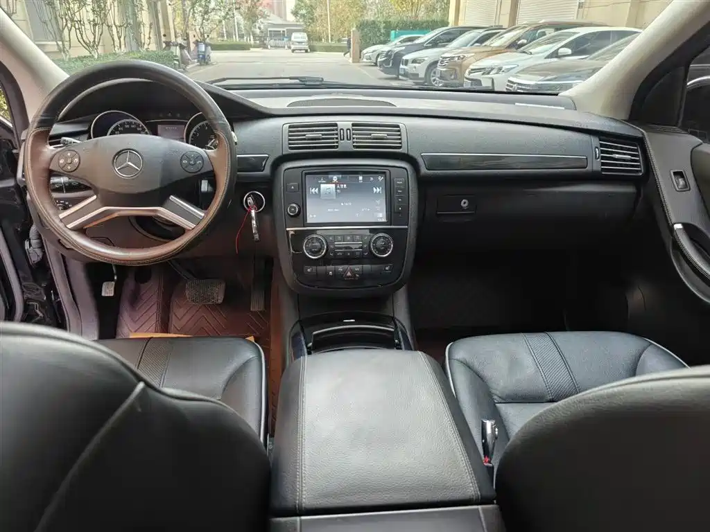 Mercedes-Benz R-Class 2017 R 320 4MATIC Business Collector's Edition фото 15