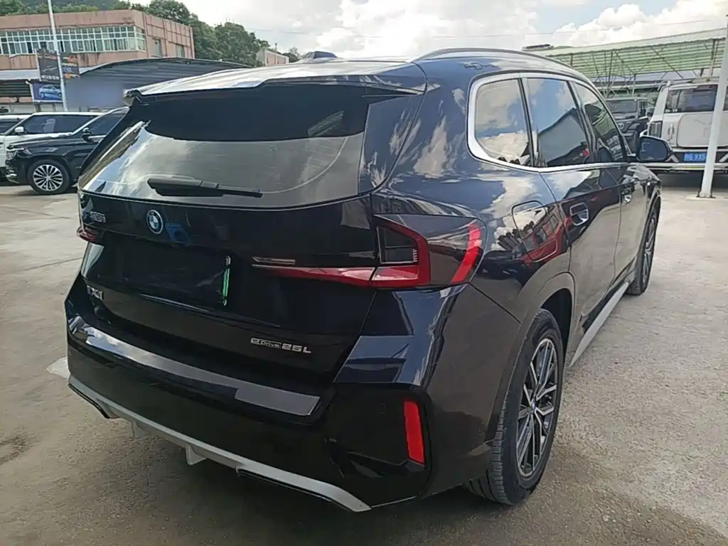 BMW iX1 2024 2023 eDrive25L M Sport Package