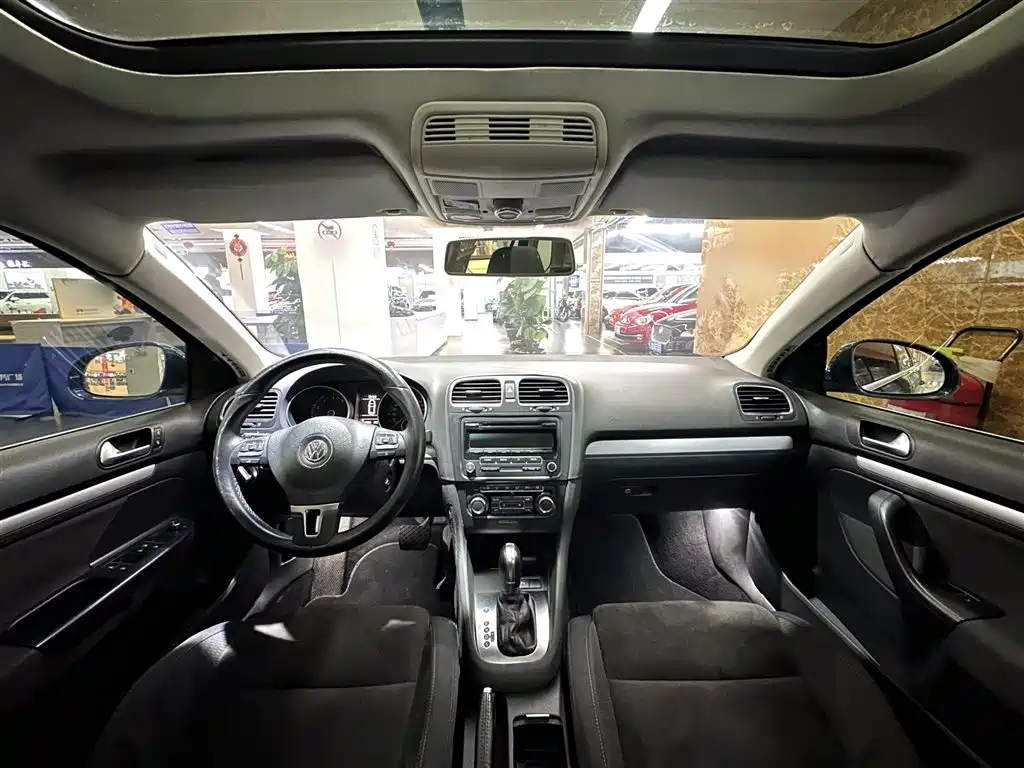 Volkswagen Golf (Import) 2011 1.4TSI Comfort Wagon фото 15