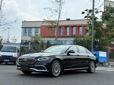 Mercedes-Benz E