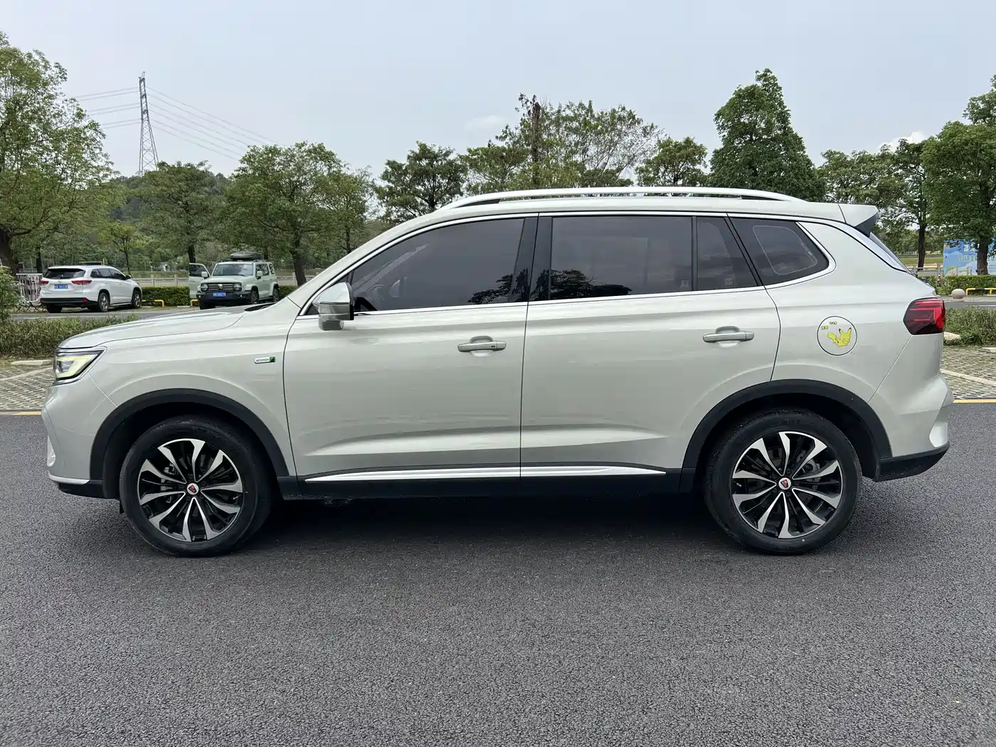 Roewe RX5 eMAX 2020 2020 500PHEV 4G Connected Luxury Edition