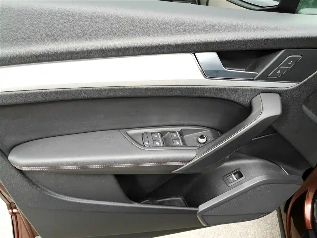 Audi Q5L 2018 40 TFSI Prestige Fashion (China V) фото 9