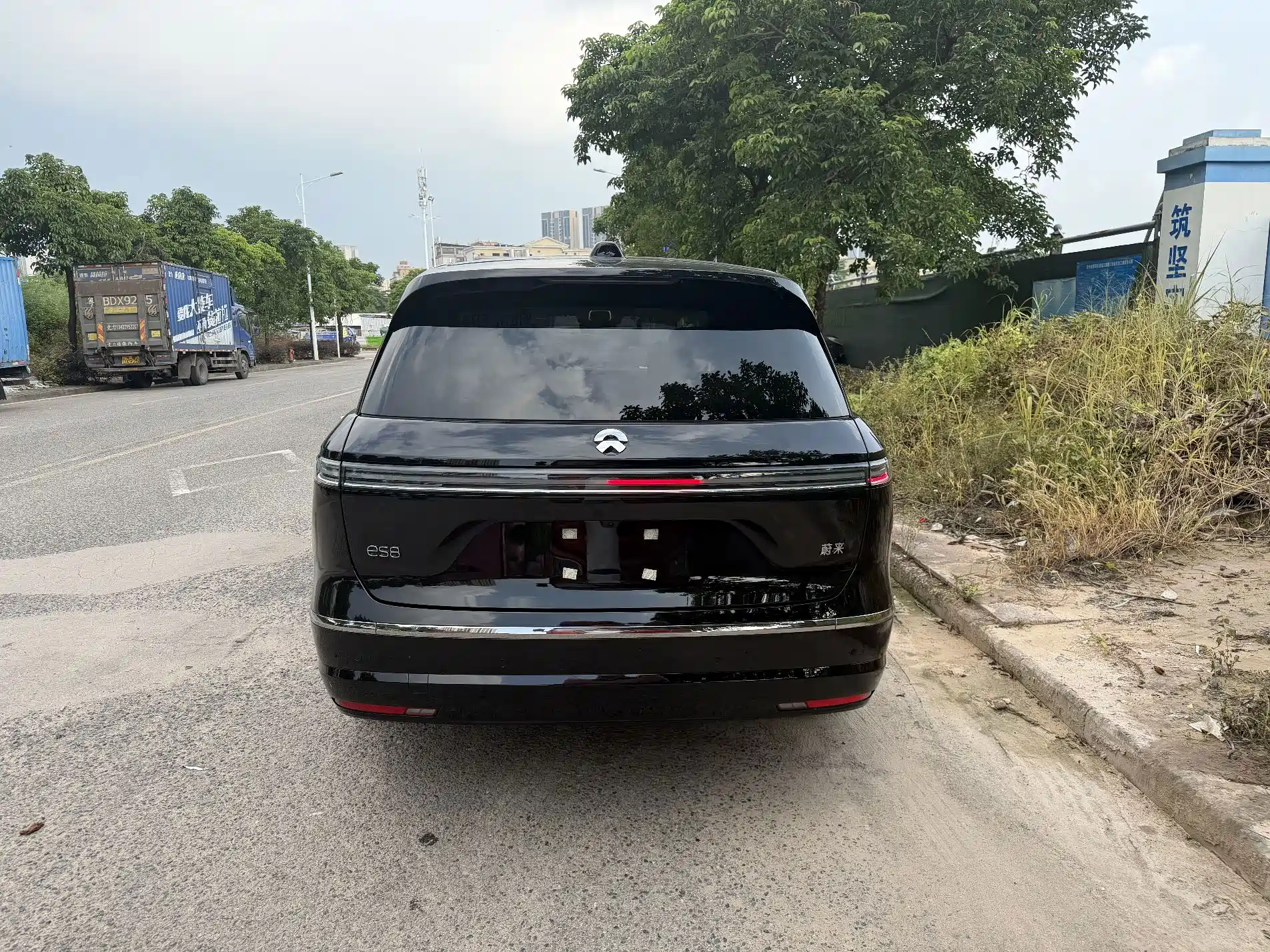 Фото 8 - NIO ES8