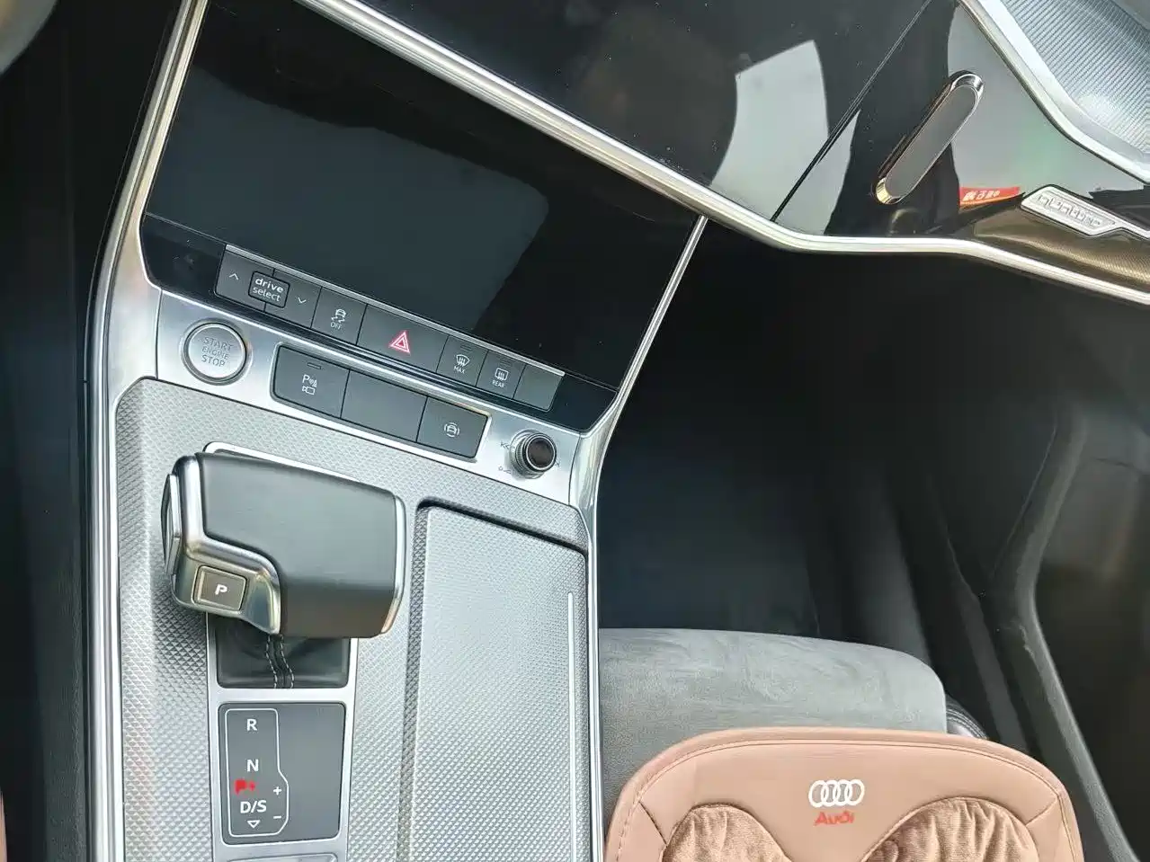 Audi A6L 2019 40 TFSI Luxury Dynamic фото 16