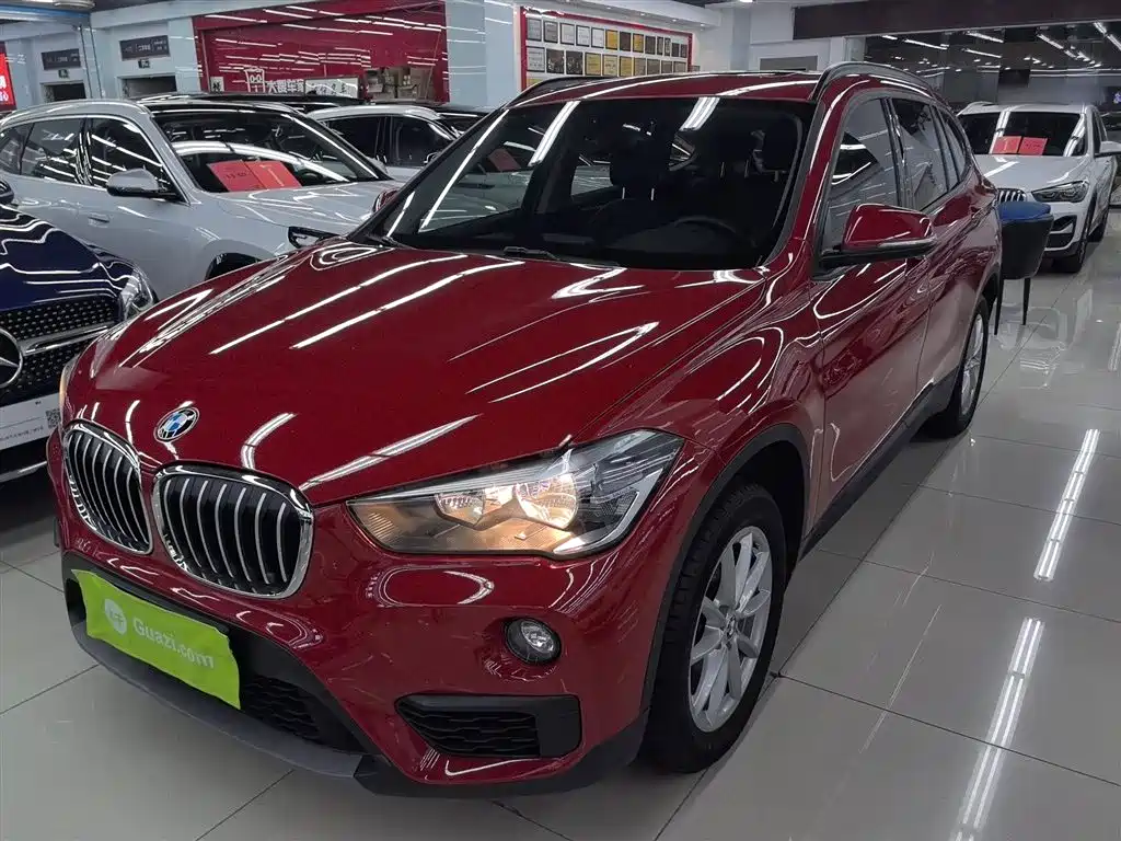 BMW X1 2019 sDrive18Li Fashion Model фото 2