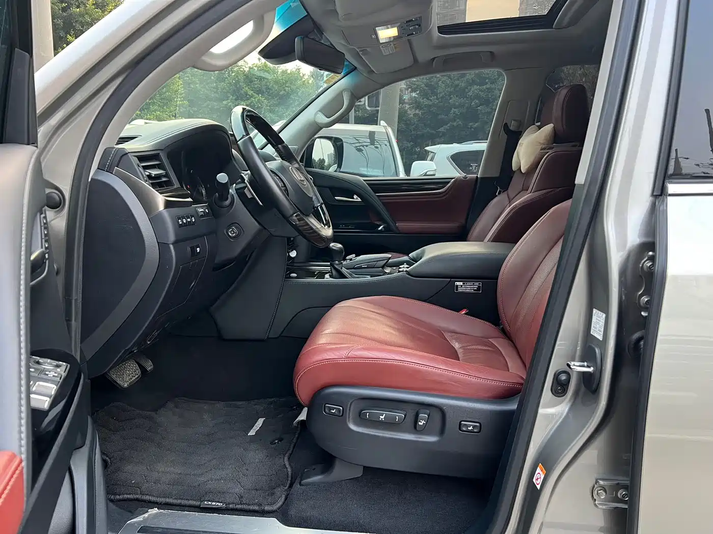 Lexus LX 2019 570 Prestige Luxury Edition фото 5