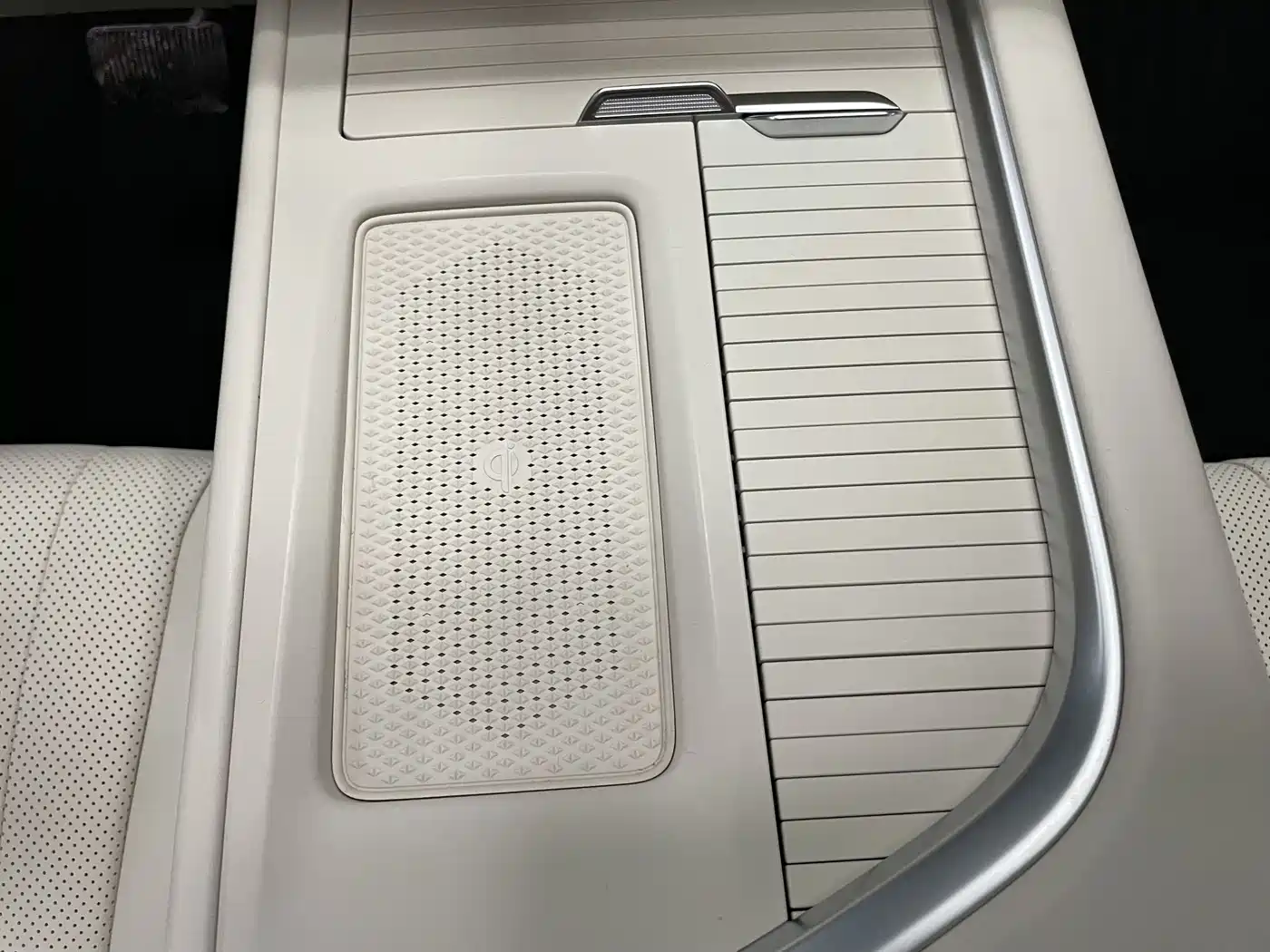 WEI PAI WEI BRAND BLUE MOUNTAIN