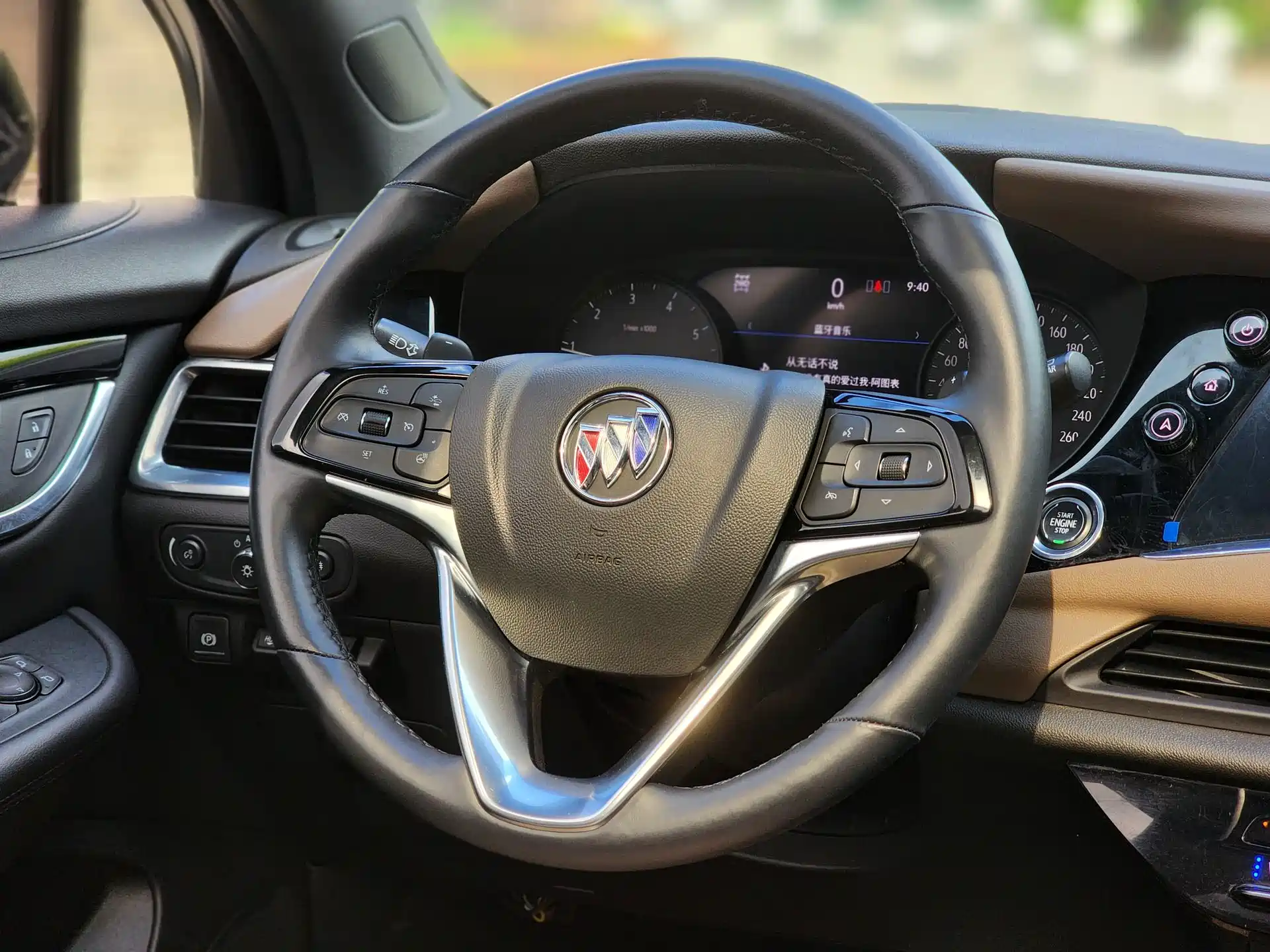 Photo 17 - Buick Enclave