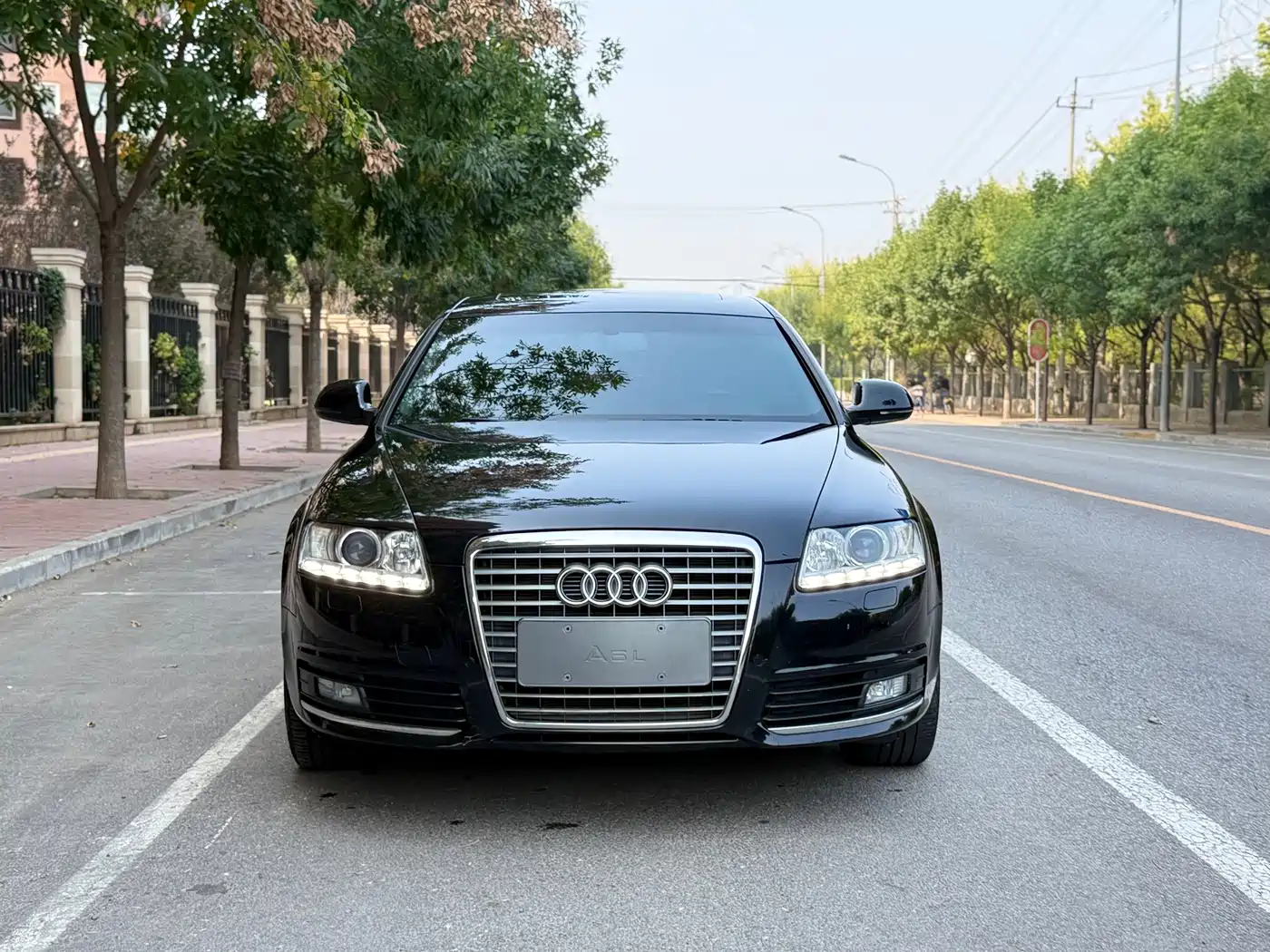 Photo 1 - Audi A6L