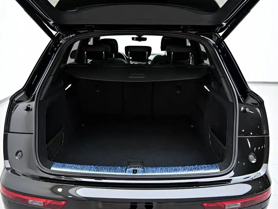 Audi Q5L 2023 40T Luxury Dynamic фото 33