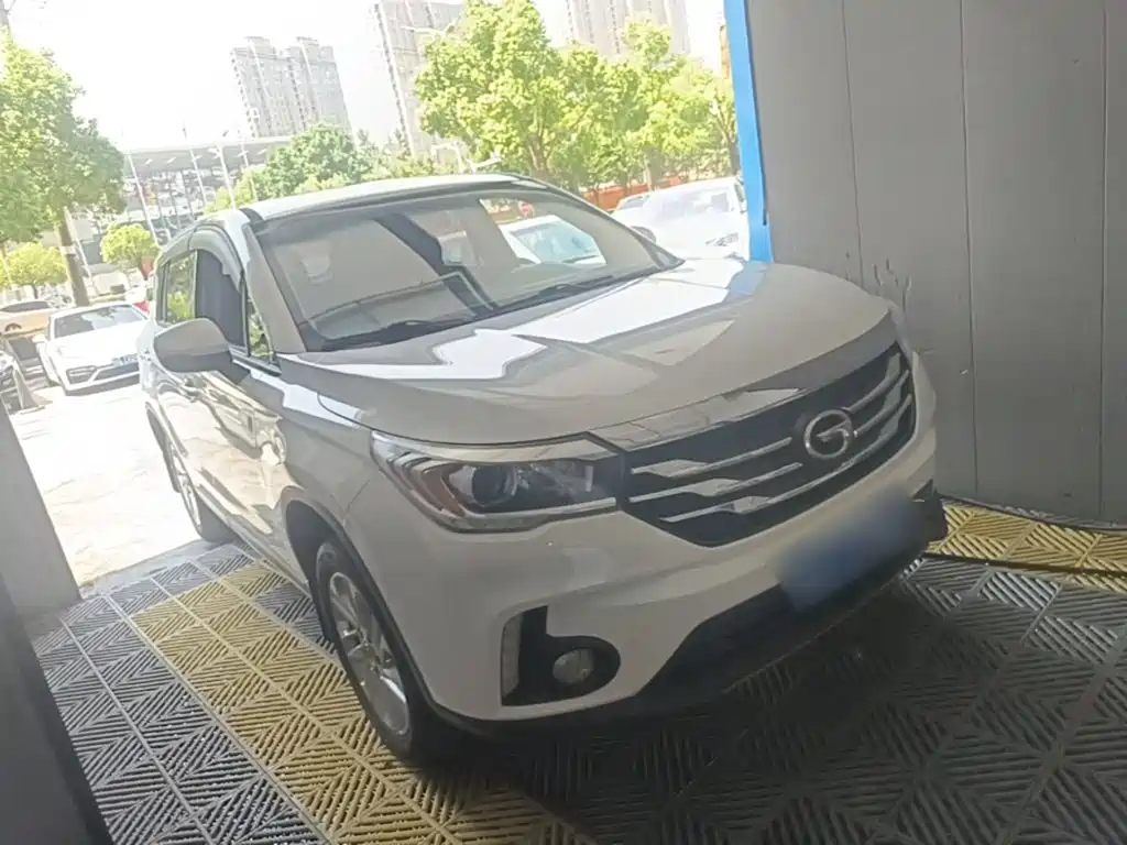 GAC Trumpchi GS4 2015 2015 200T G-DCT Comfort Edition