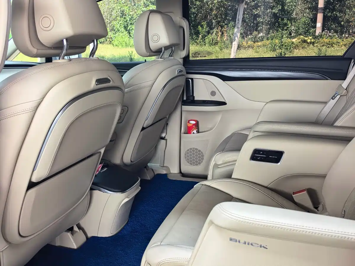 Photo 6 - Buick GL8