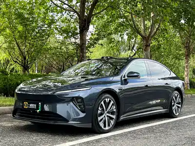 NIO ET7