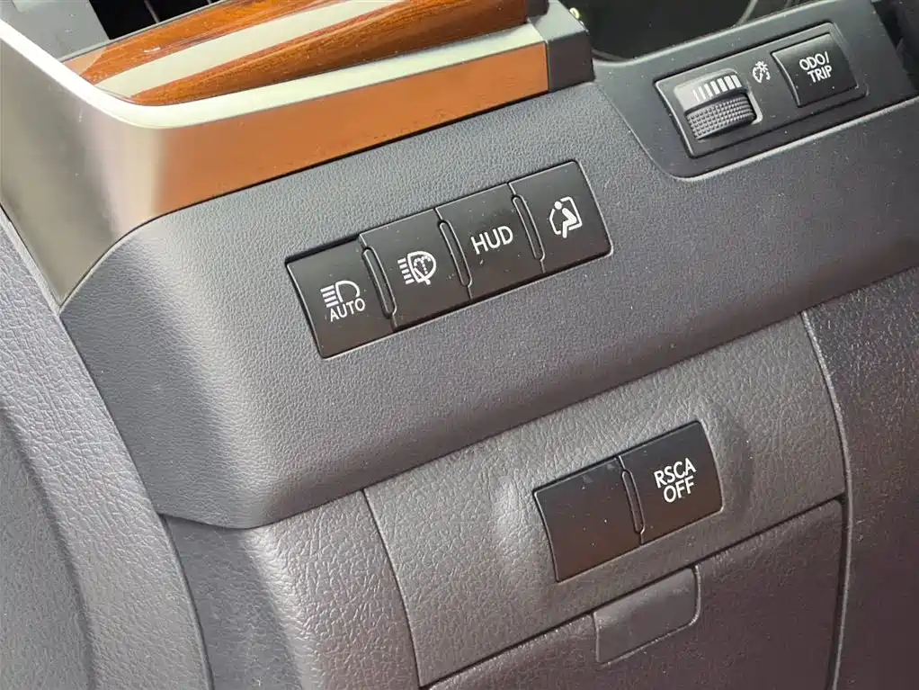 Lexus LX 2019 570 Prestige Luxury Edition фото 19