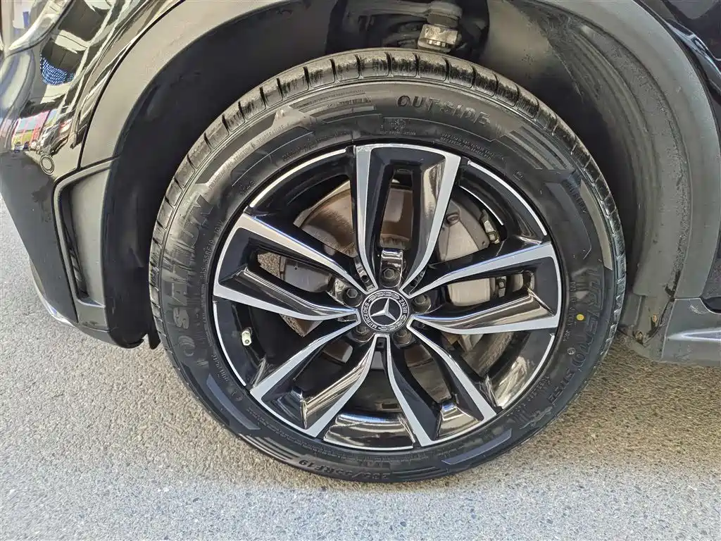 Mercedes-Benz GLC 2022 Model GLC 260 L 4MATIC Luxury Edition фото 5