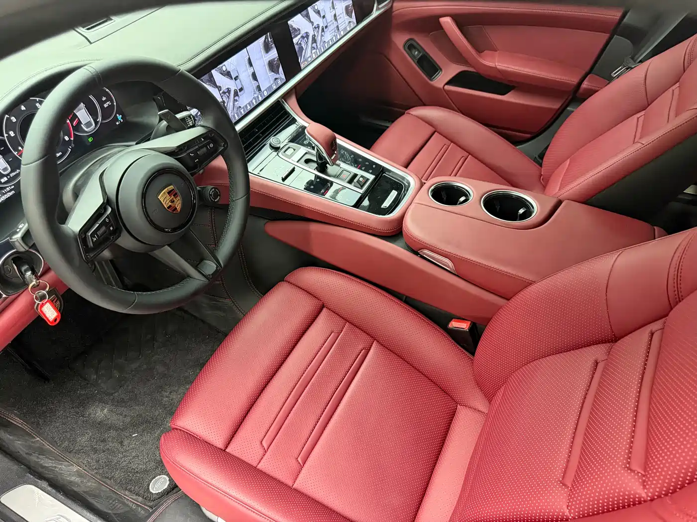 Porsche Panamera 2010 Panamera 4 3.6L фото 8