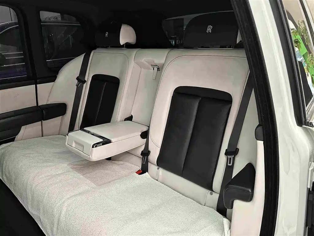 Rolls-Royce Cullinan 2021 2018 5-Seater Version