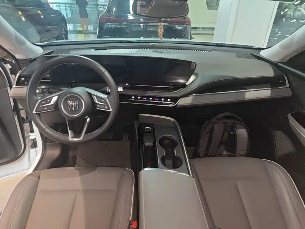 Buick E5 2025 2025 Model 620KM Premium Edition