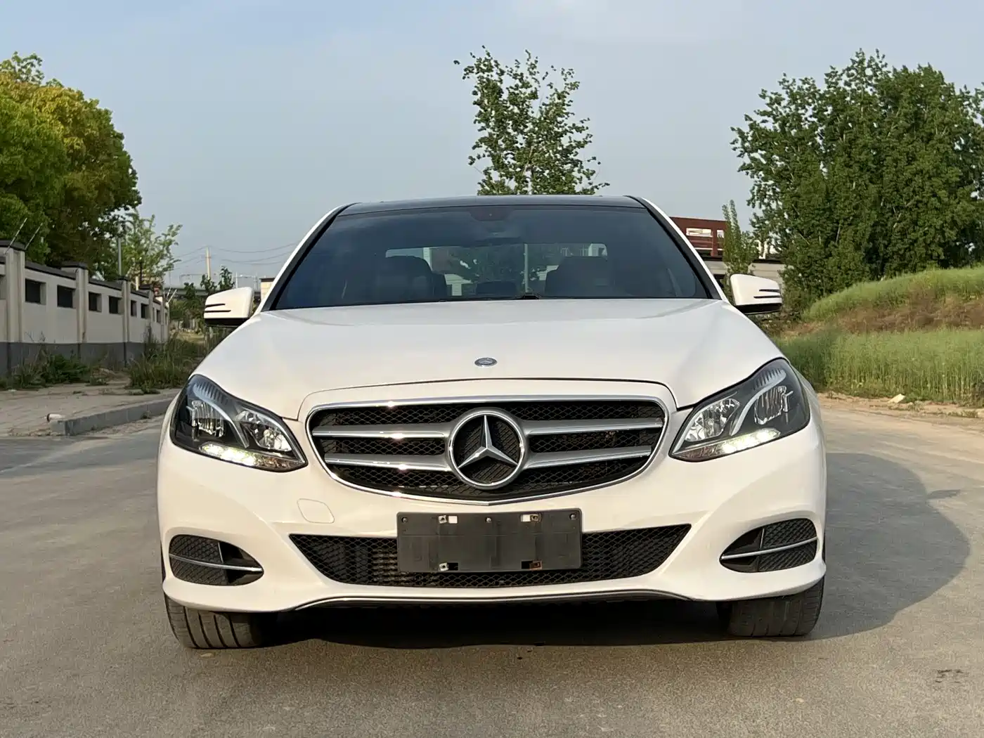 Mercedes-Benz E-Class 2015 Facelift E 180 L фото 2