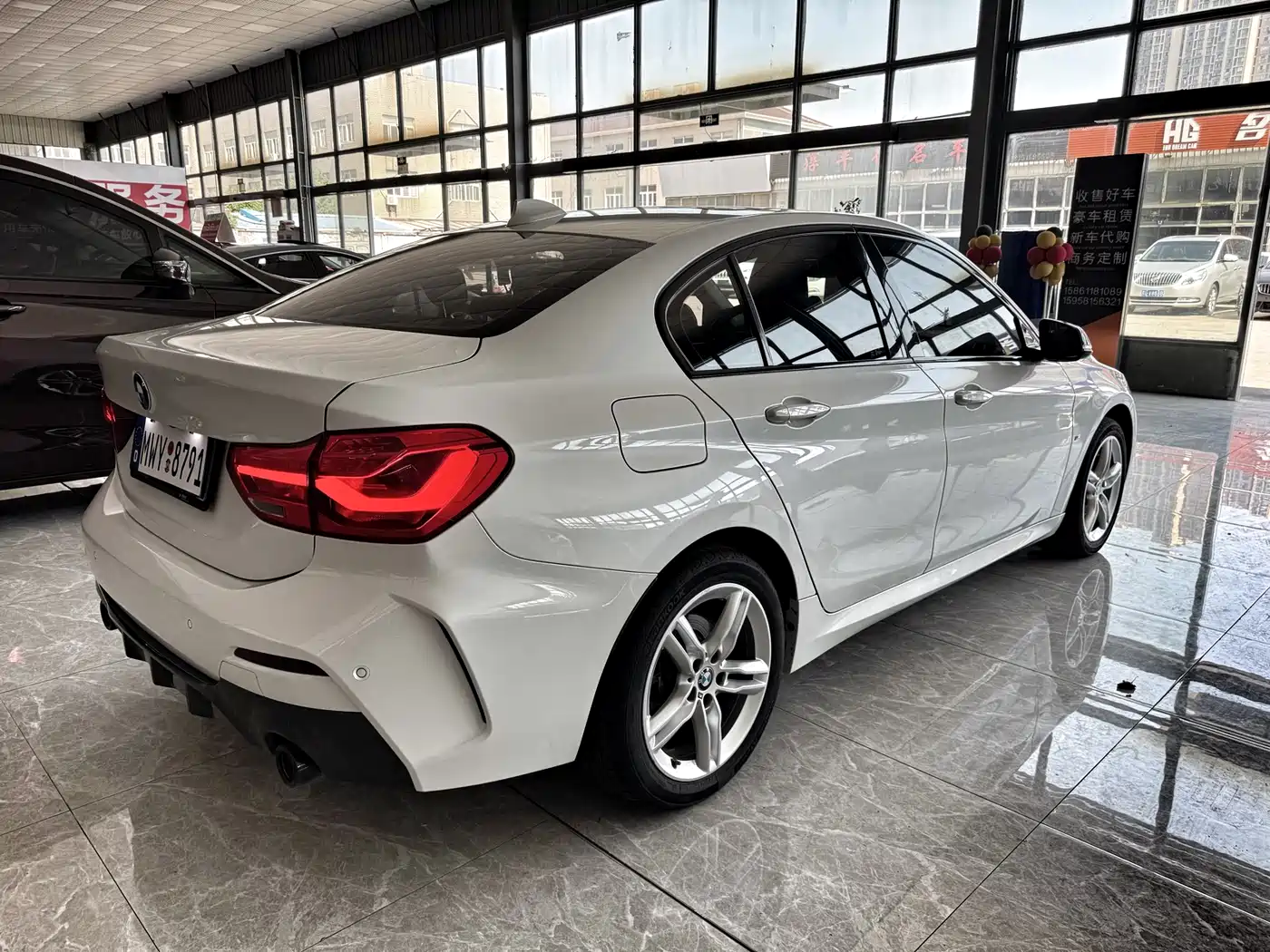 BMW 1 Series 2021 Facelift 120i M Sport Shadow Edition фото 5