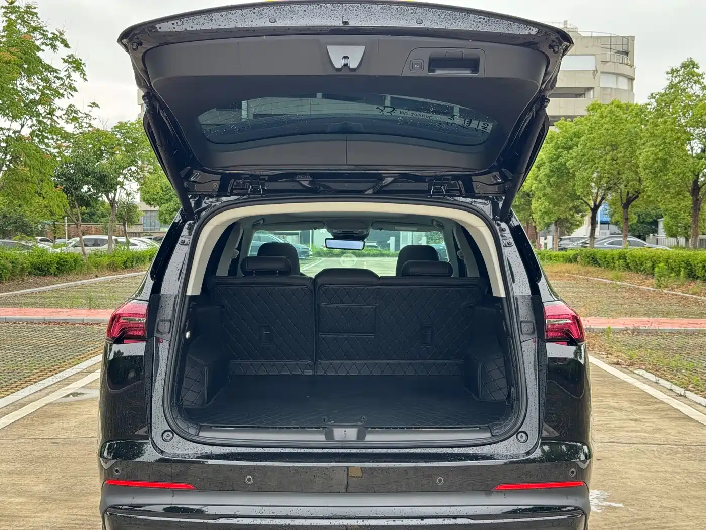 Buick Envision Plus 2025 Enclave Plus 28T 2WD Platinum Edition фото 18