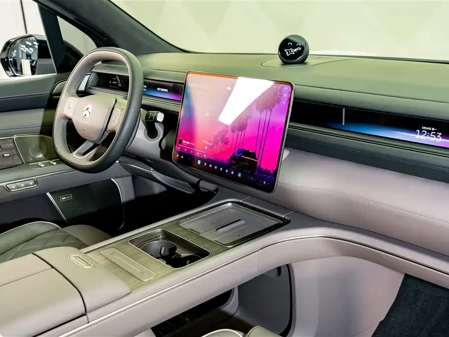 NIO ES8 2026 2025 Model 6-Seat Executive Luxury Edition