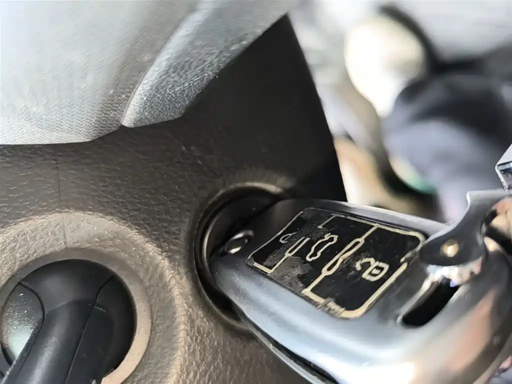 Volkswagen Lavida 2015 230TSI DSG Comfort Edition фото 9