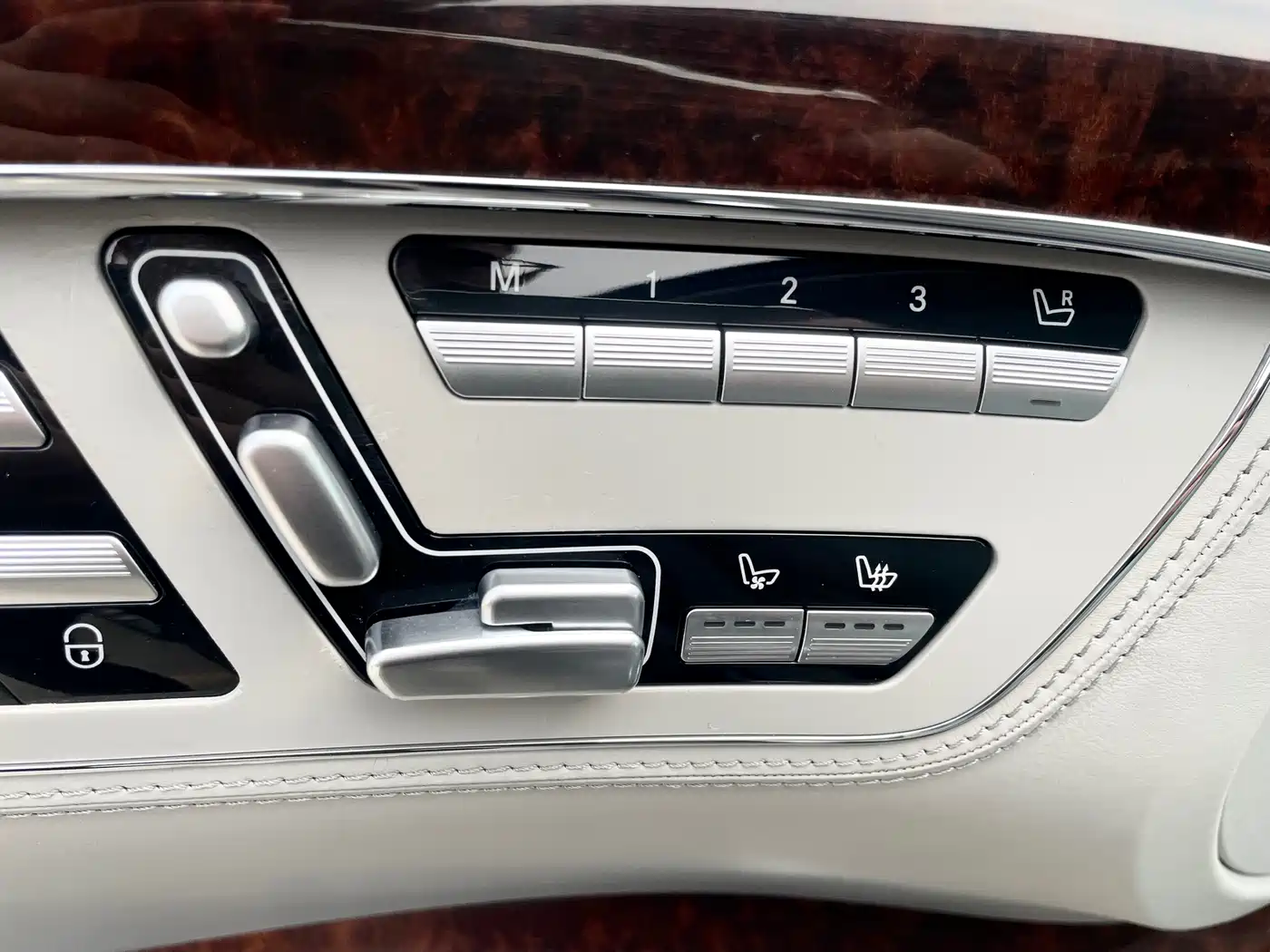 Mercedes-Benz S-Class 2012 S 600 L Grand Edition фото 9