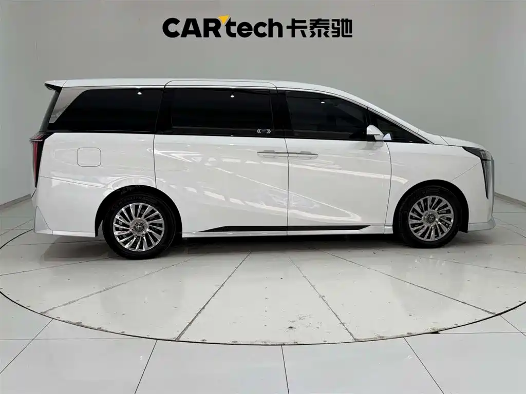 GAC Trumpchi Trumpchi M8 2023 Model Master Series 400T Flagship Edition фото 12