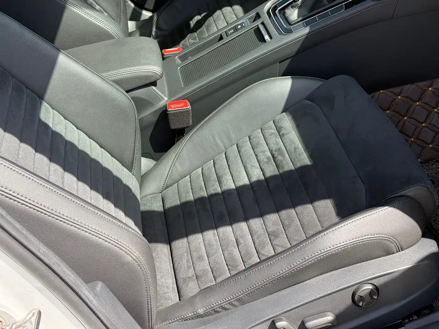 Volkswagen Magotan 2018 330TSI DSG Luxury фото 37