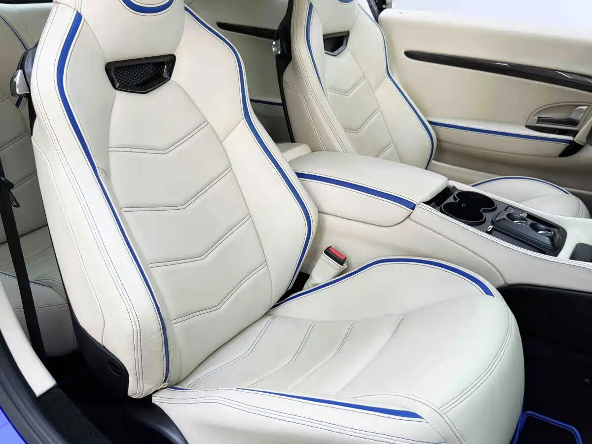 Maserati GranTurismo 2015 2015 4.7L MC Centennial Edition