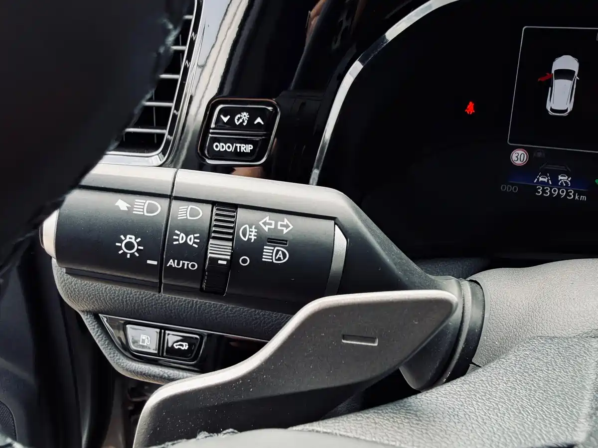 Lexus NX 2023 350h FWD Dynamic Edition фото 32