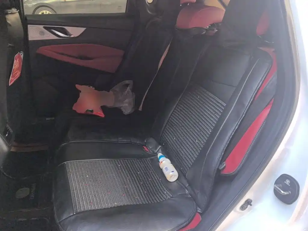 Фото 18 - Changan CS35 PLUS