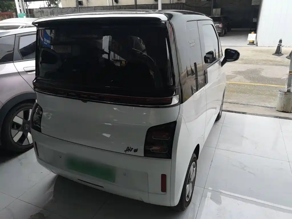 Wuling Motors Wuling Air ev 2023 2023 4-Seat Advanced Edition