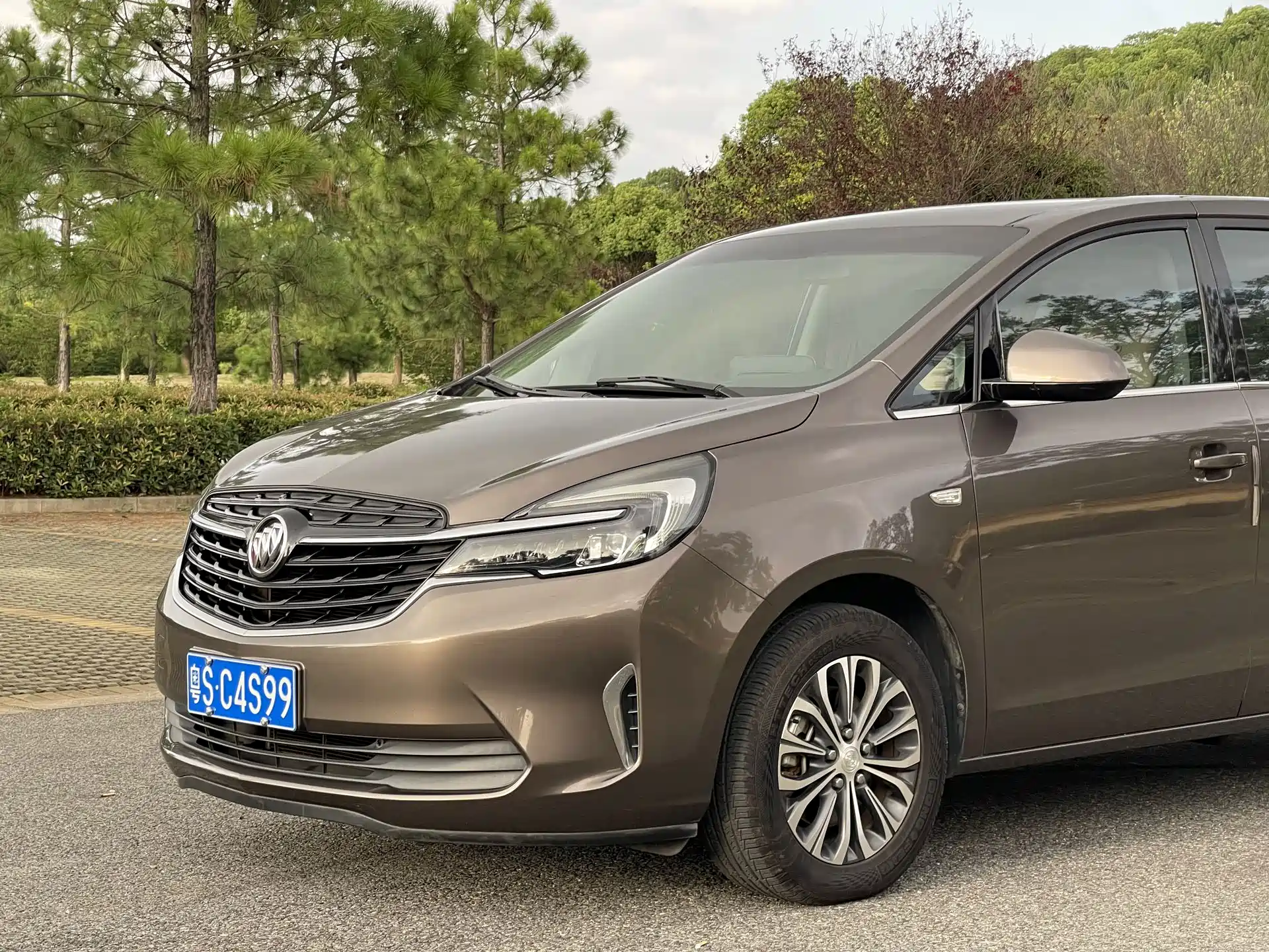 Фото 16 - Buick GL8