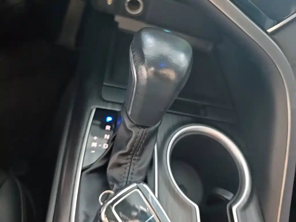 Toyota Camry 2022 2021 2.0G Luxury Edition