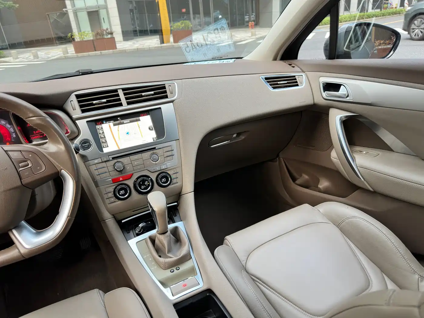 DS 5LS 2015 2014 1.6T Luxury THP160