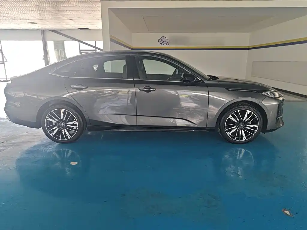 Changan Eado 2025 2025 Model Year Facelift 1.5T 500Bar Premium Edition