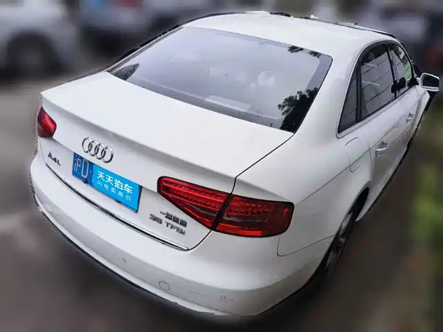 Audi A4L 2015 35 TFSI Auto Standard — фото 2