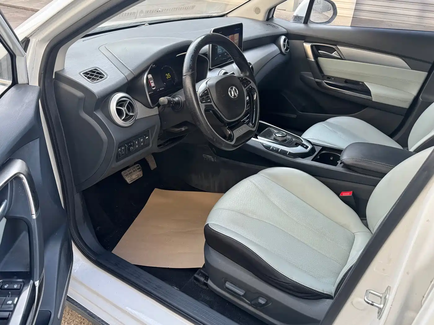 BAIC Beijing EU5 2019 2018 R550 Smart Trend Edition