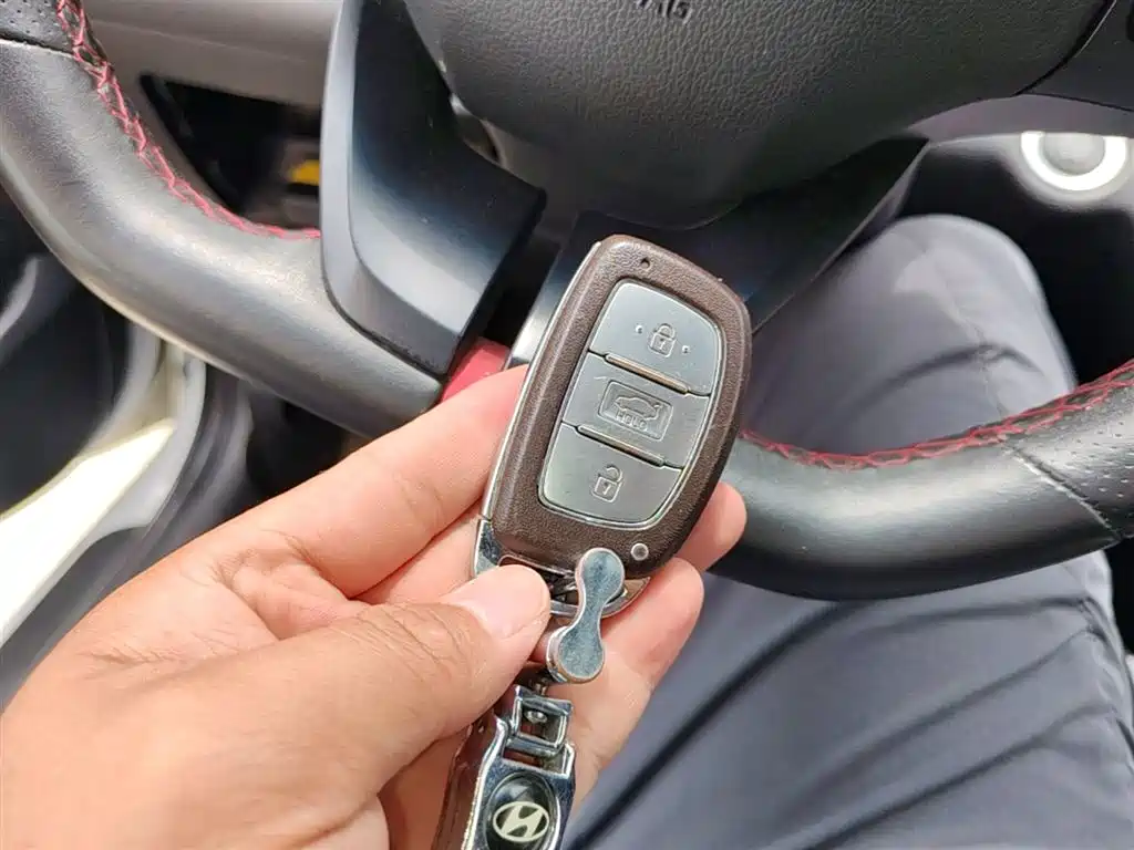 Hyundai Elantra 2018 1.4T DCT Dynamic·Vitality Model фото 9
