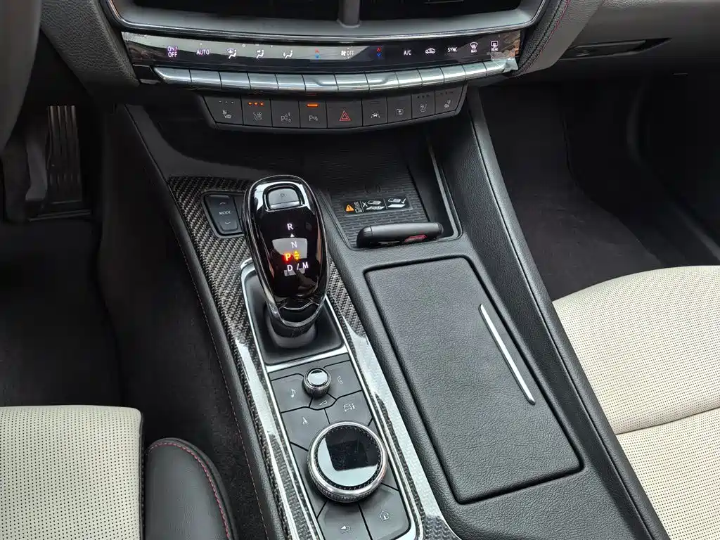 Cadillac CT5 2025 Model 28T Track Performance Edition фото 16