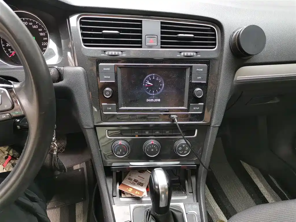 Volkswagen Golf 2018 1.6L Automatic Comfort фото 10