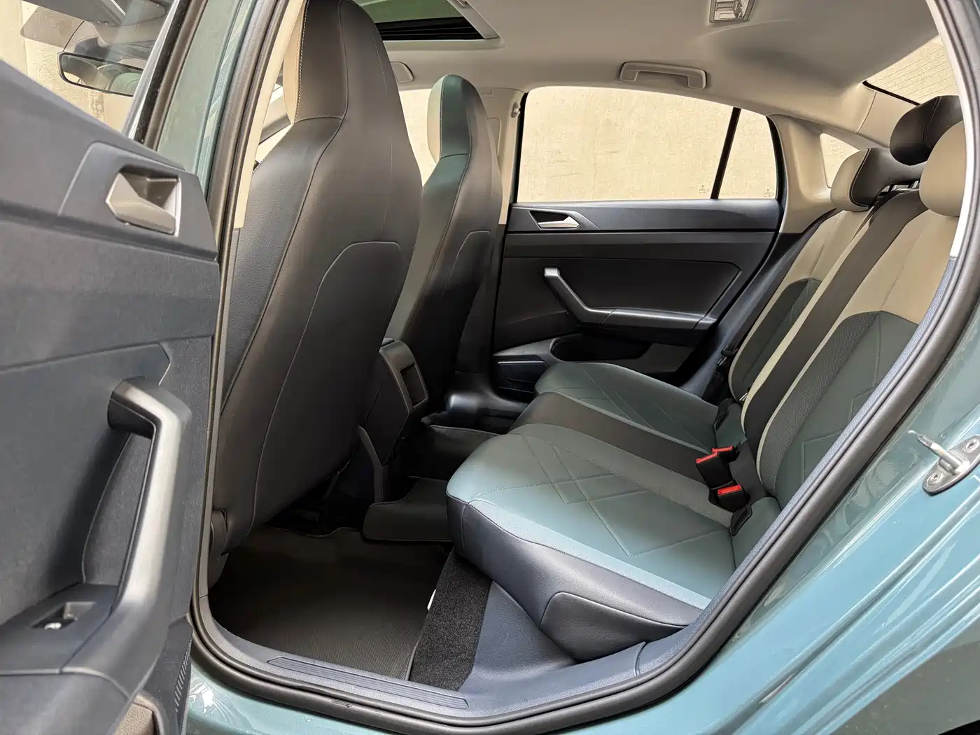 Volkswagen Lavida 2023 New Trend 1.5L Auto Aspiration Edition фото 7
