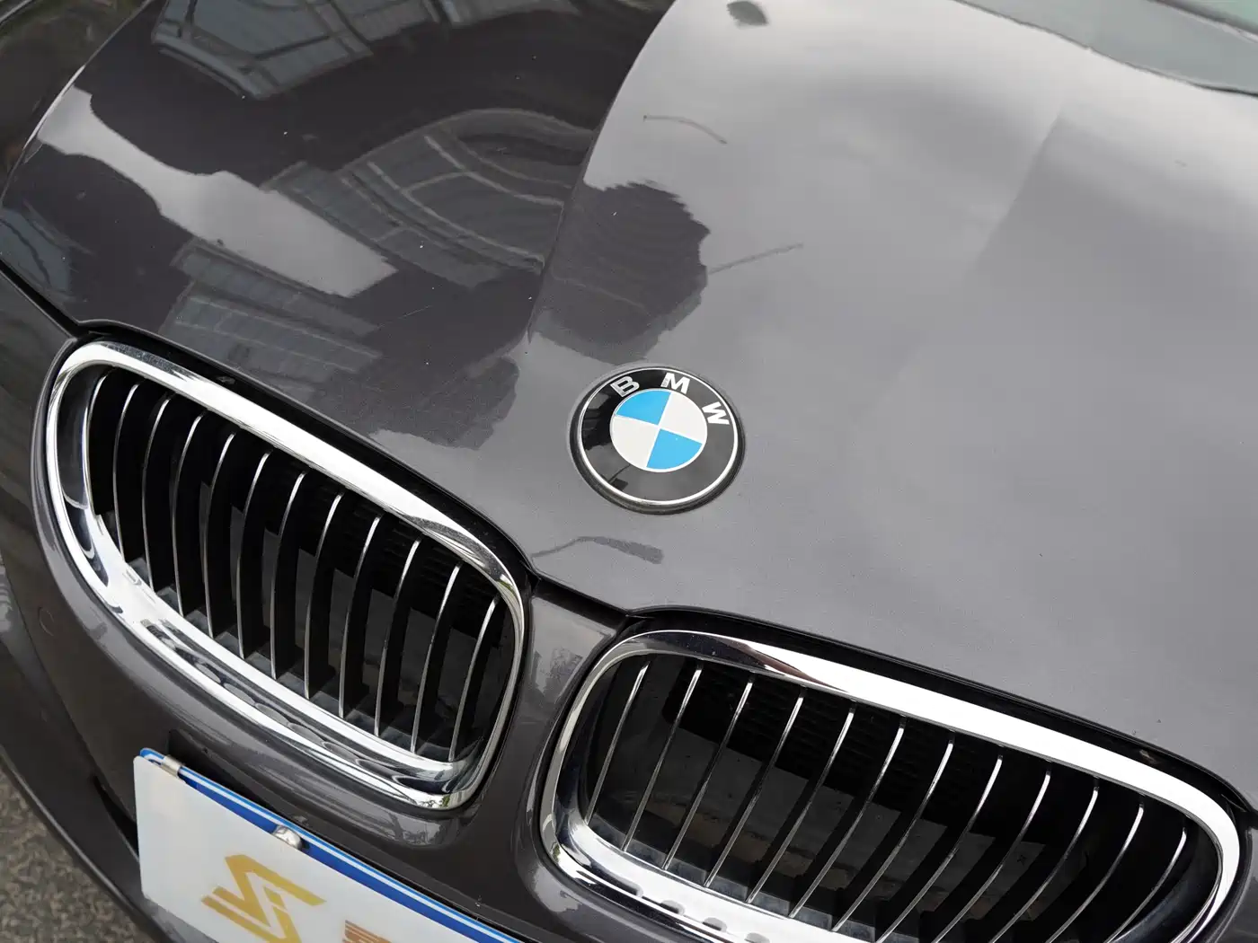 BMW 3 Series 2009 325i Luxury фото 16