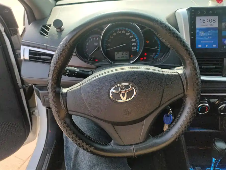 TOYOTA YARIS L ZHIXUAN