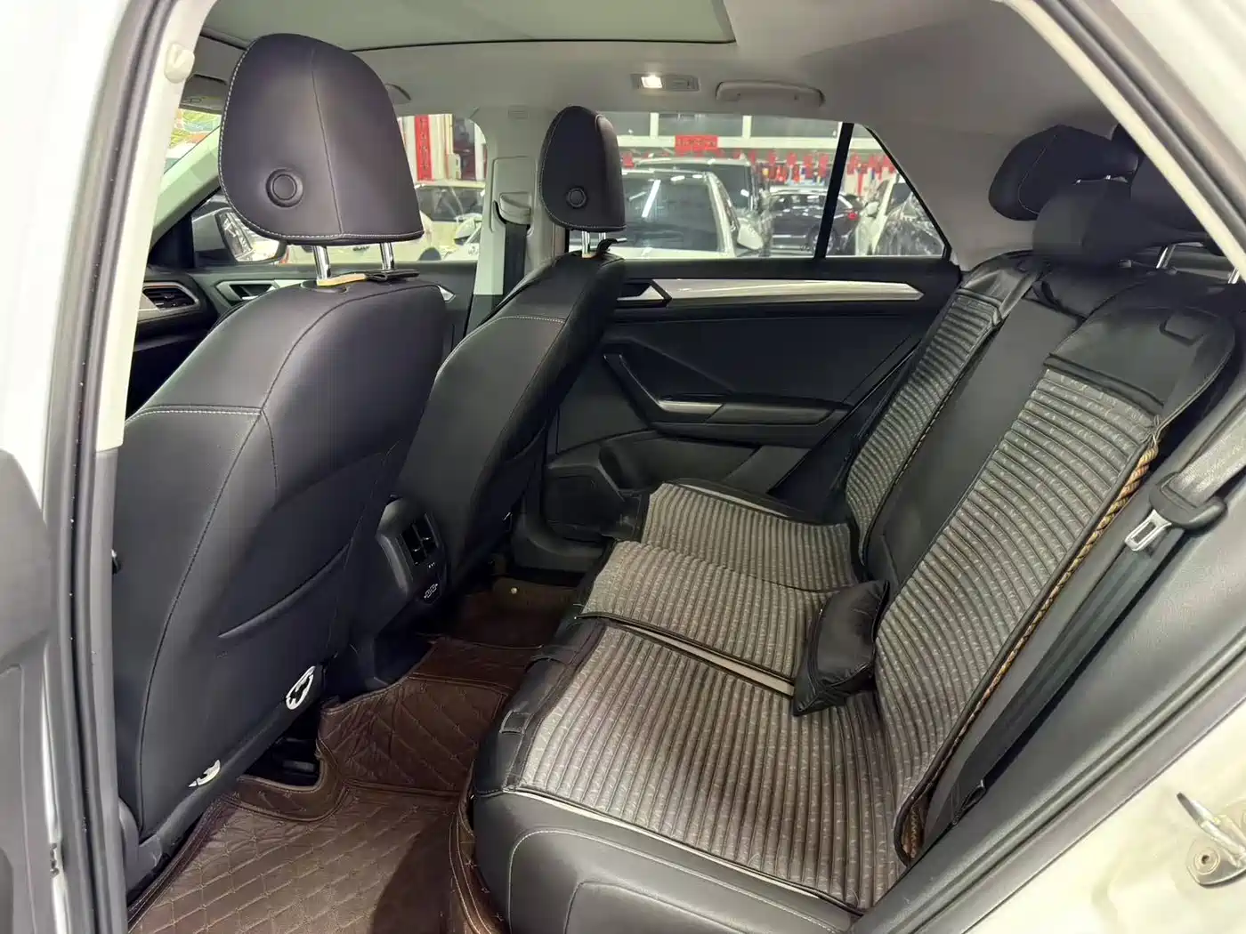 Volkswagen T-ROC 2020 280TSI DSG 2WD Progressive фото 9