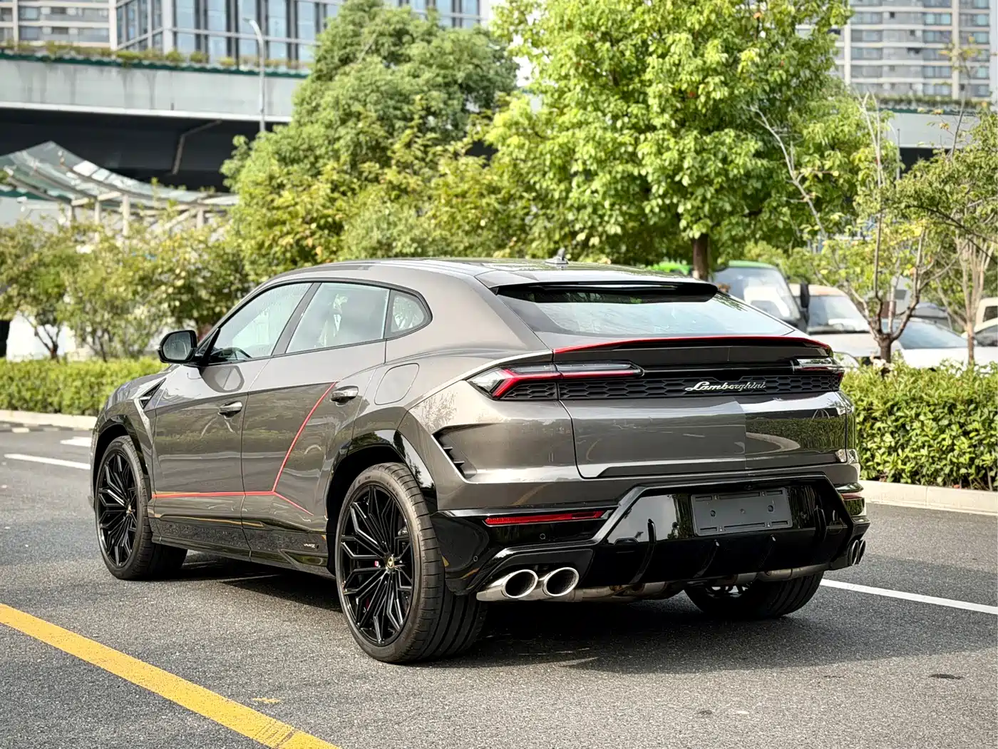 Lamborghini Urus SE 2026
